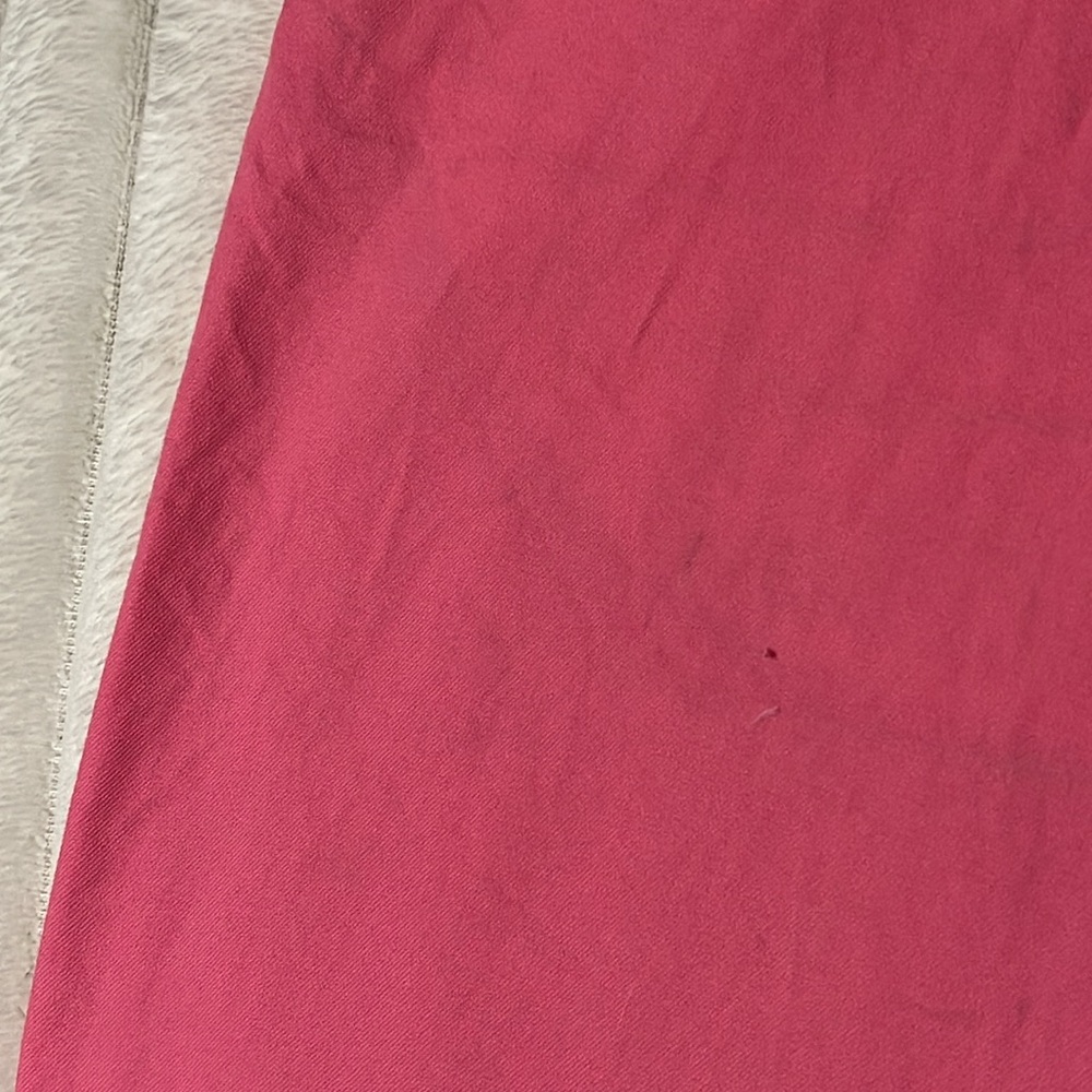 Vineyard Vines Pink Shorts | Size 33 - Picture 9 of 10